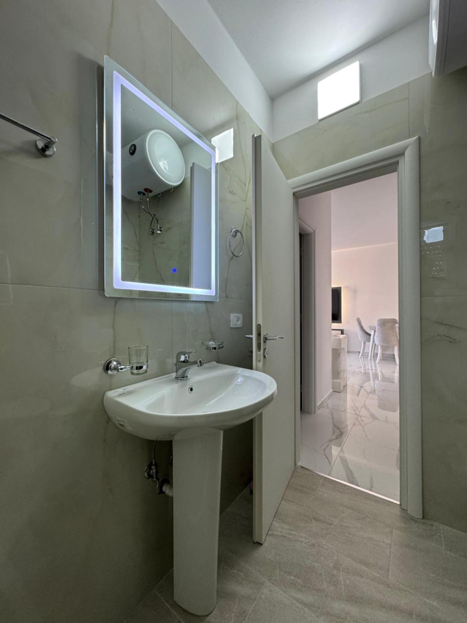Golden Seaview Two Bedroom Appartement *