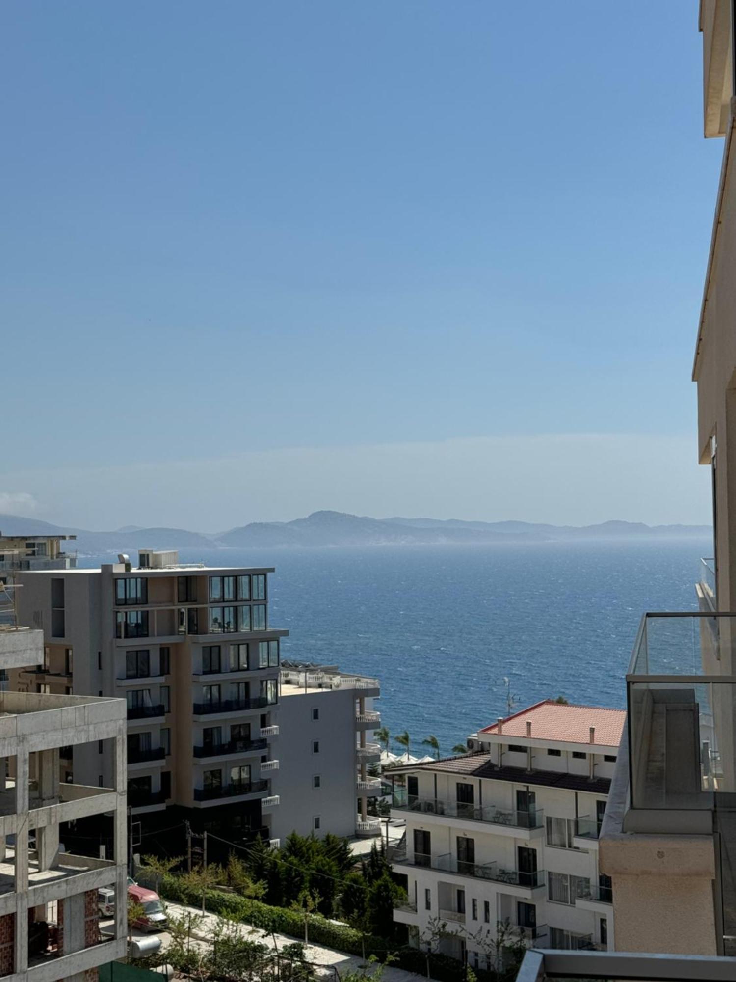 Golden Seaview Two Bedroom Sarandë